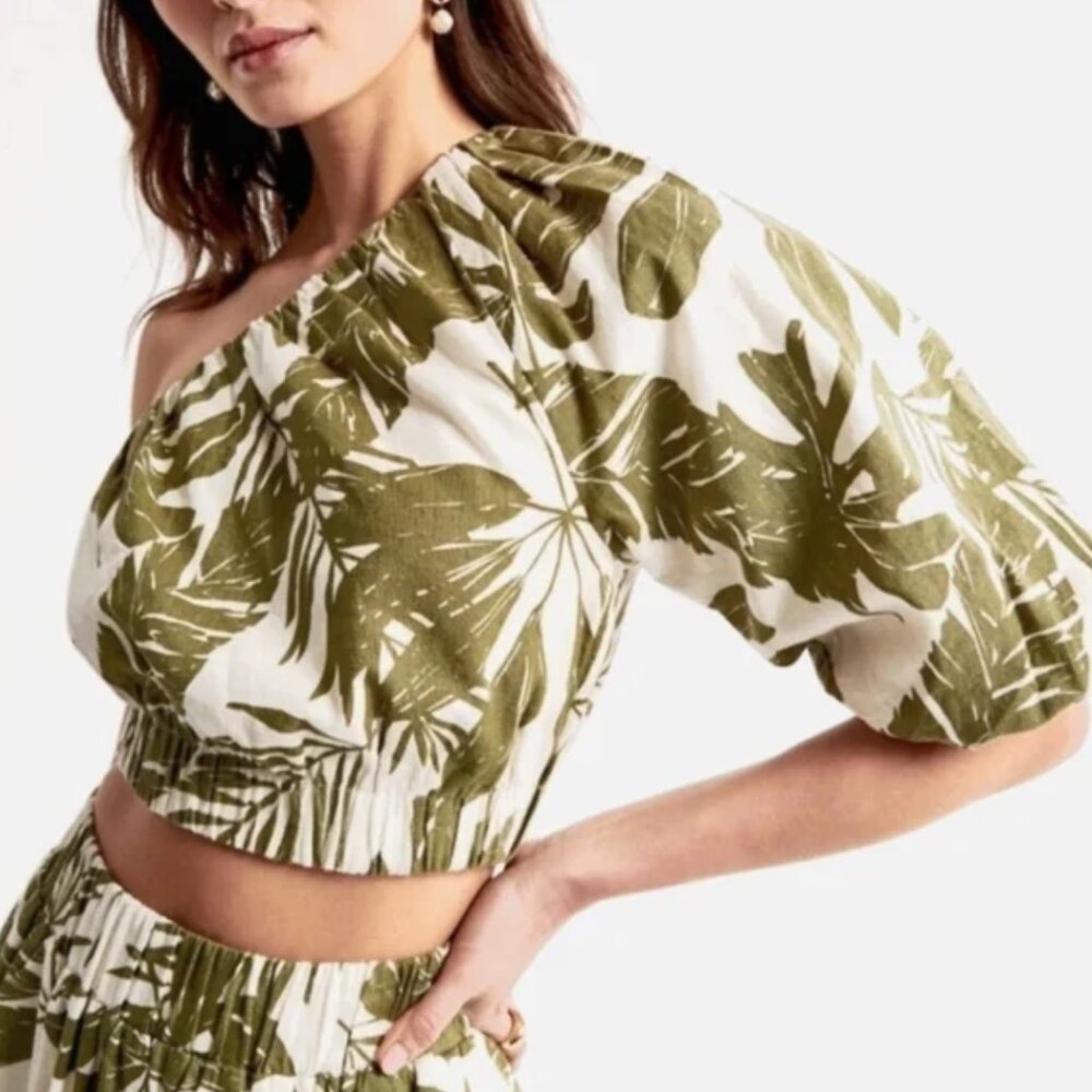 NWOT Abercrombie one-shoulder linen blend top